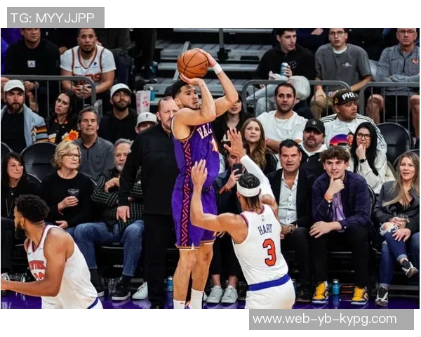 布克上半场表现全面贡献13分5篮板4助攻2抢断次节火力全开再添10分